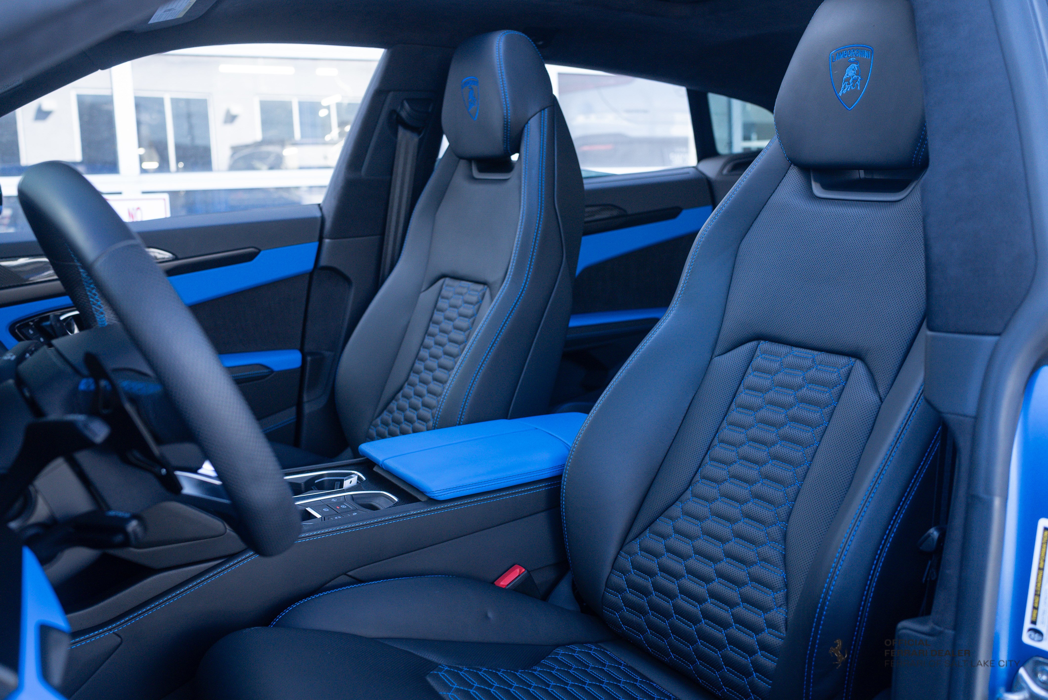 Used 2022 Lamborghini Urus image 14