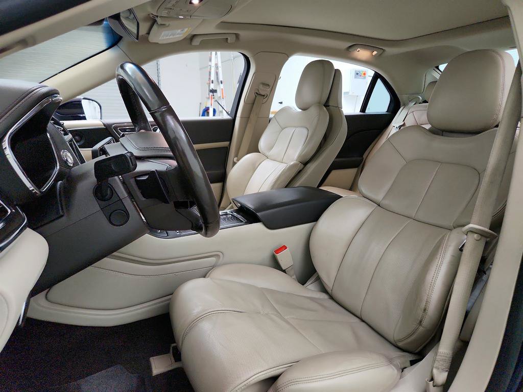 Used 2018 Lincoln Continental Reserve AWD/4WD image 14