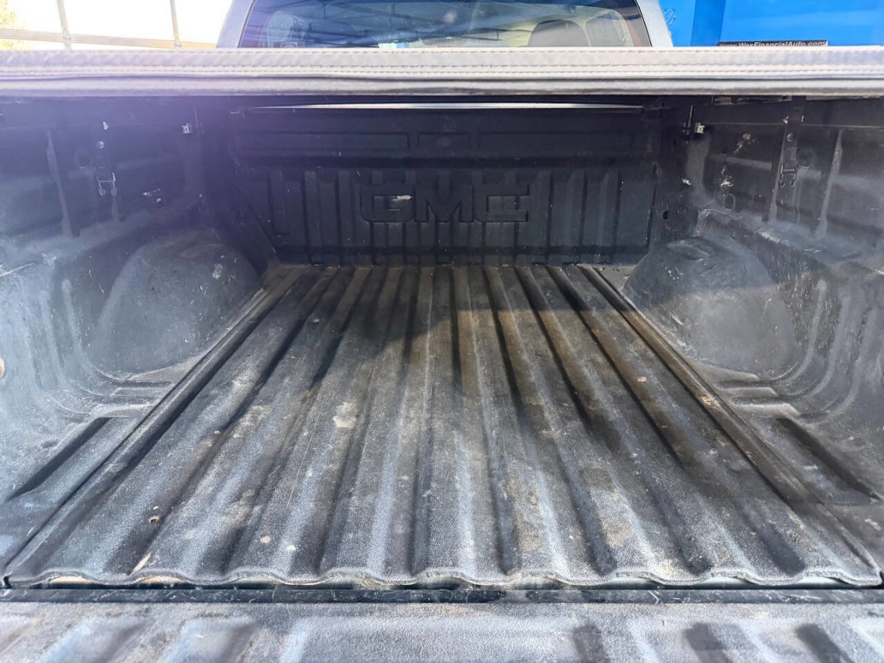 Used 2015 GMC Canyon SLE image 11