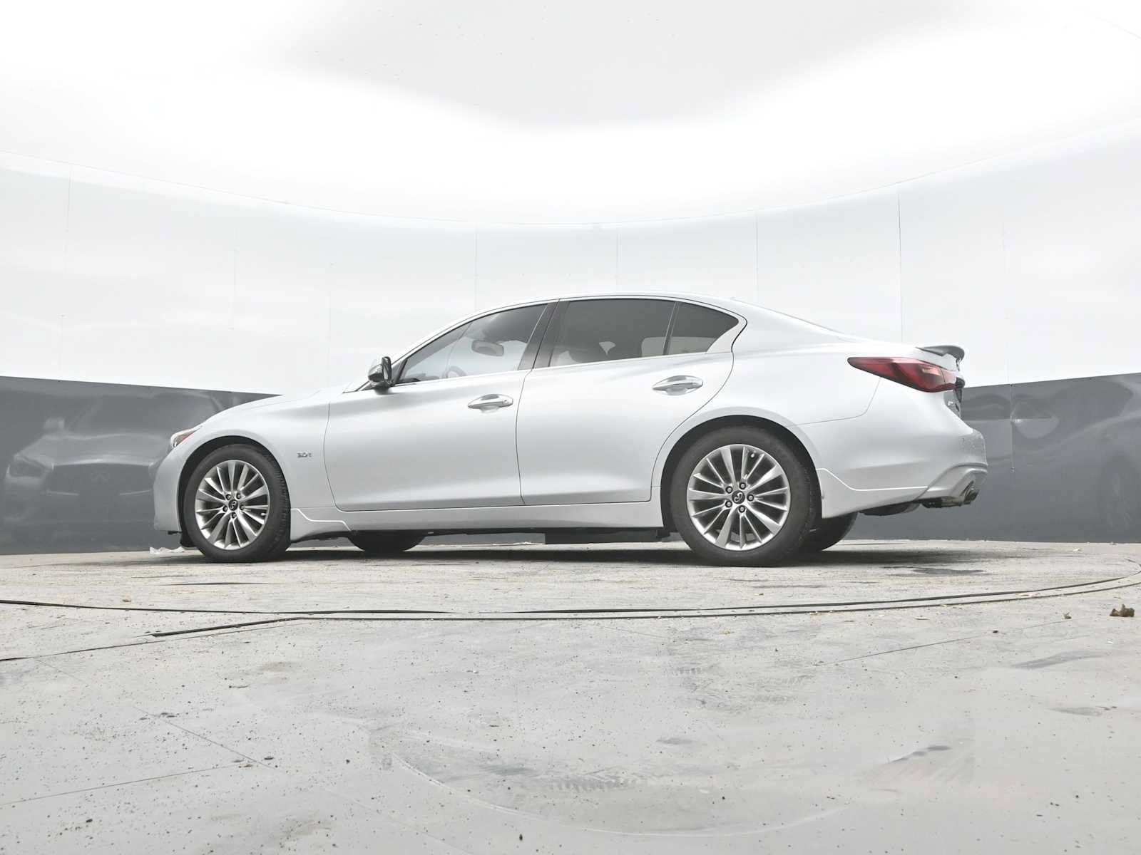 Used 2020 INFINITI Q50 Luxe w/ Essential Package (3.0T Luxe) AWD/4WD image 24