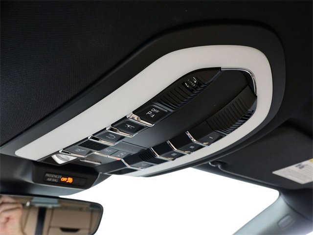 Used 2023 Porsche Macan S image 12