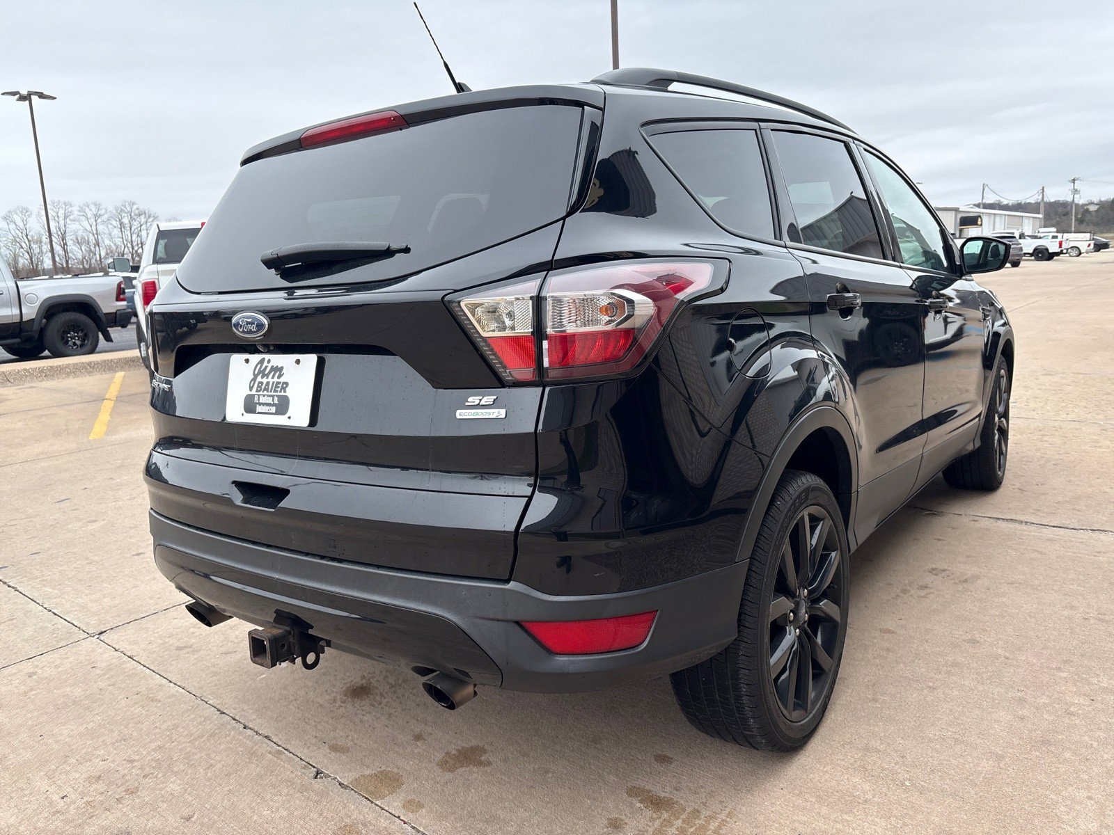 Used 2018 Ford Escape SE w/ SE Sport Appearance Package image 9