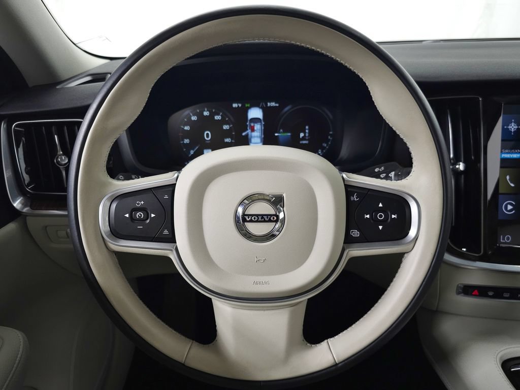 Certified 2022 Volvo S60 T8 R-Design Expression w/ Advanced Package AWD/4WD image 20