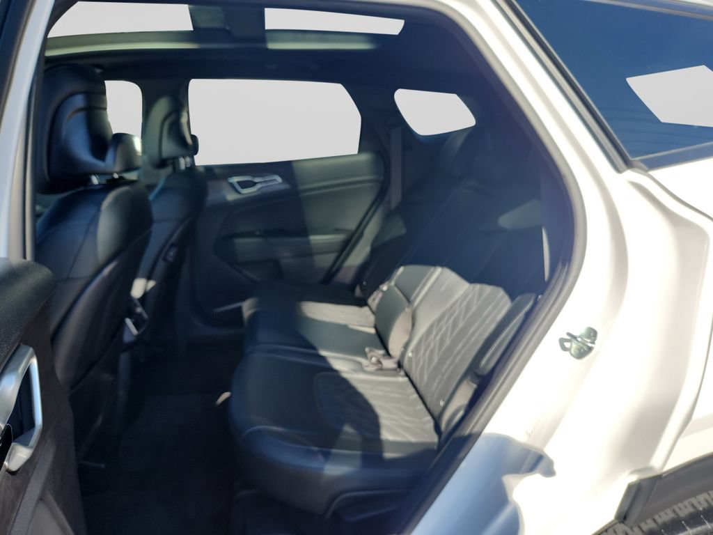 Certified 2024 Kia Sportage X-Line w/ X-Line Premium Package AWD/4WD image 16