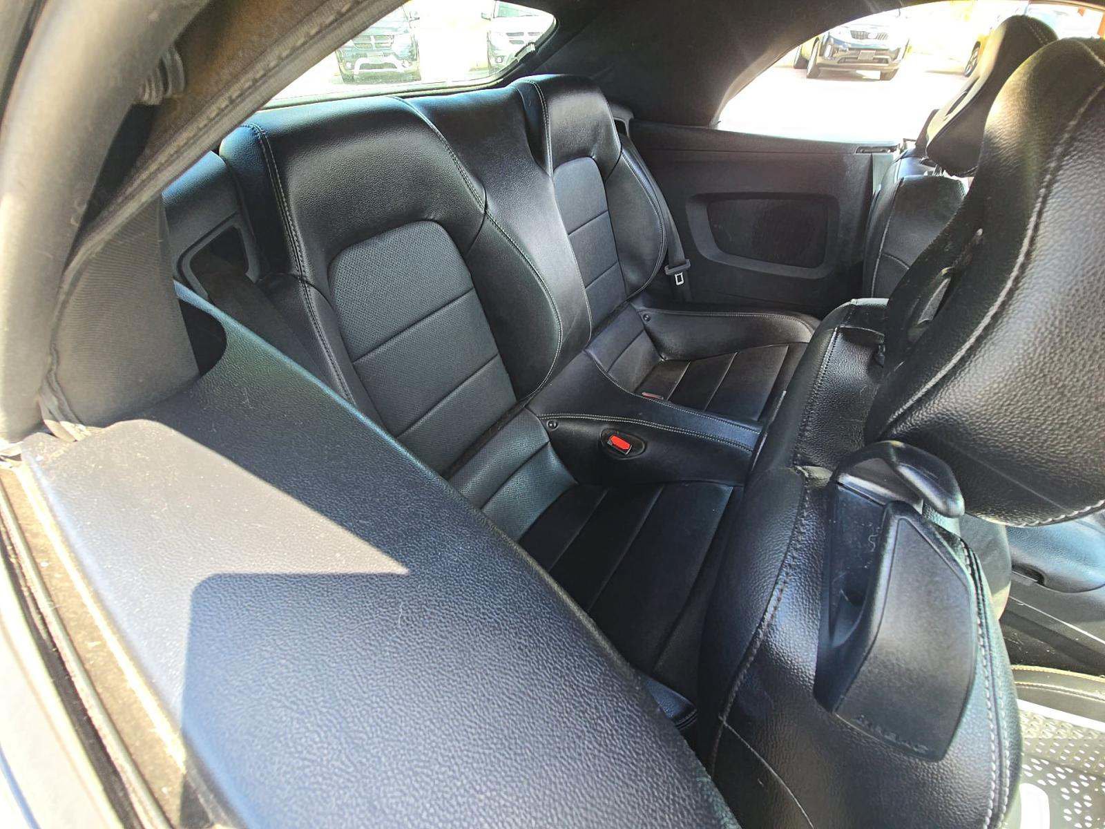 Used 2021 Ford Mustang Premium RWD image 19