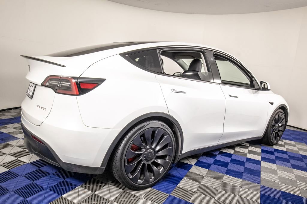 Used 2023 Tesla Model Y Performance AWD/4WD image 5