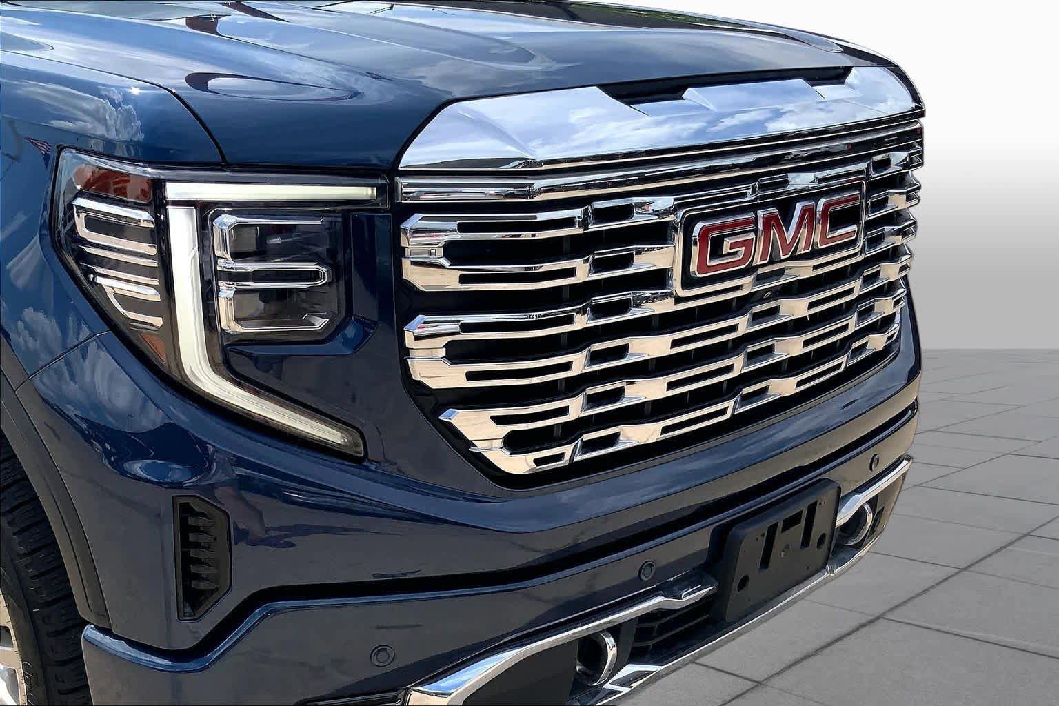 Used 2022 GMC Sierra 1500 Denali w/ Technology Package AWD/4WD image 29