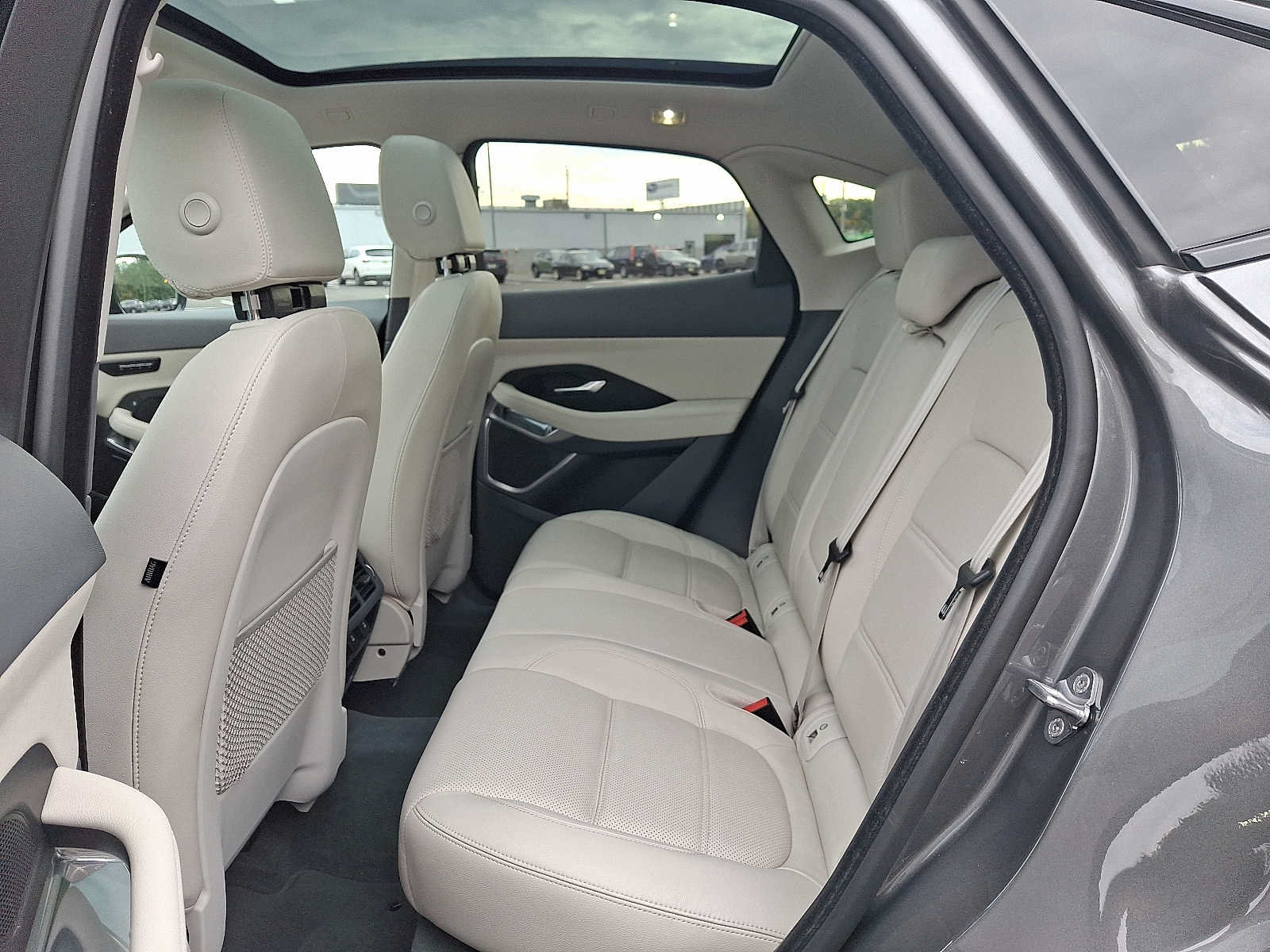 Used 2020 Jaguar E-PACE SE AWD/4WD image 11