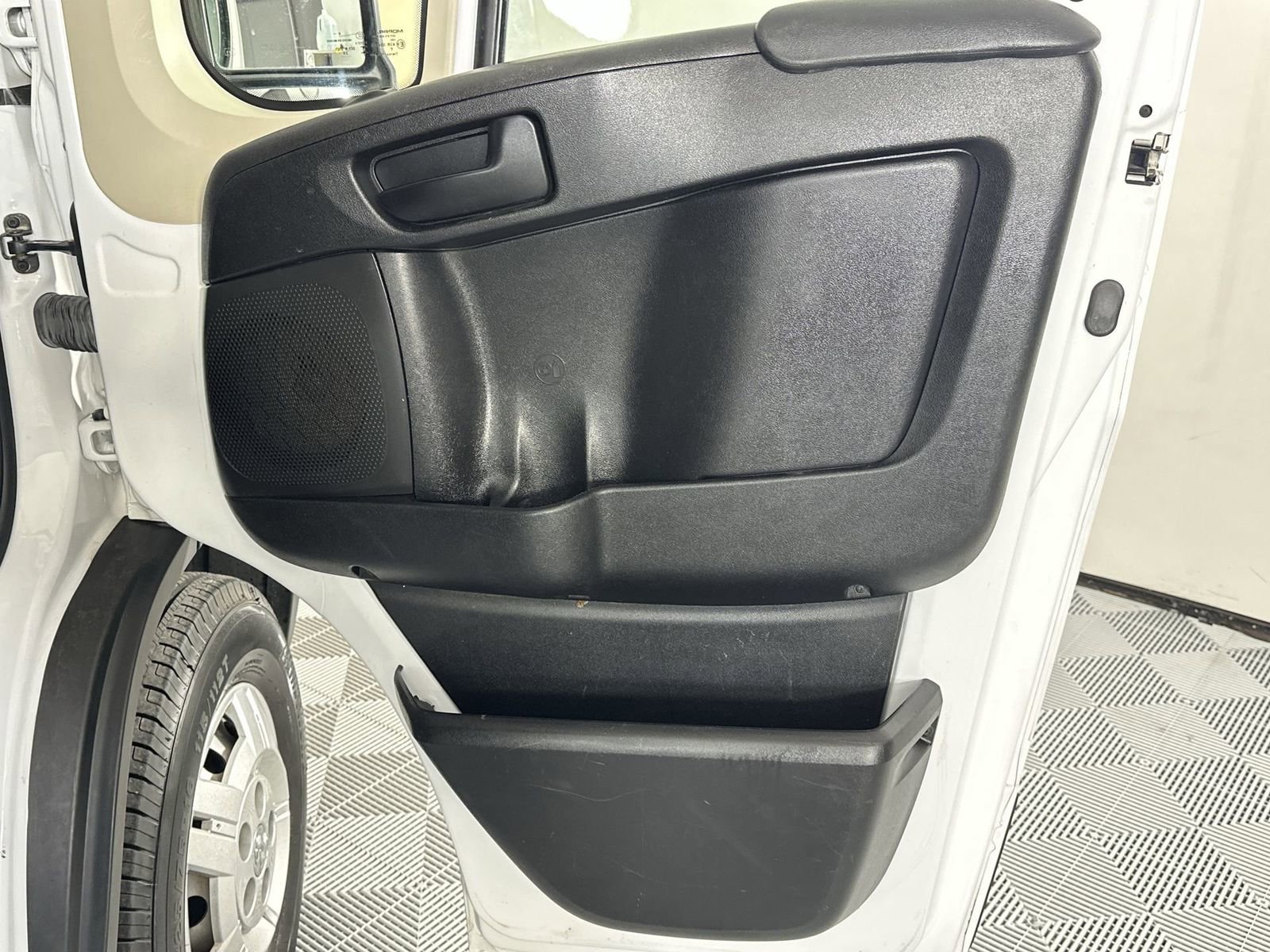 Used 2021 RAM ProMaster 3500 w/ Convenience Group image 30