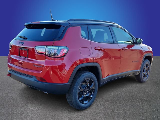 New 2024 Jeep Compass Trailhawk w/ Trailhawk Convenience Group AWD/4WD image 3