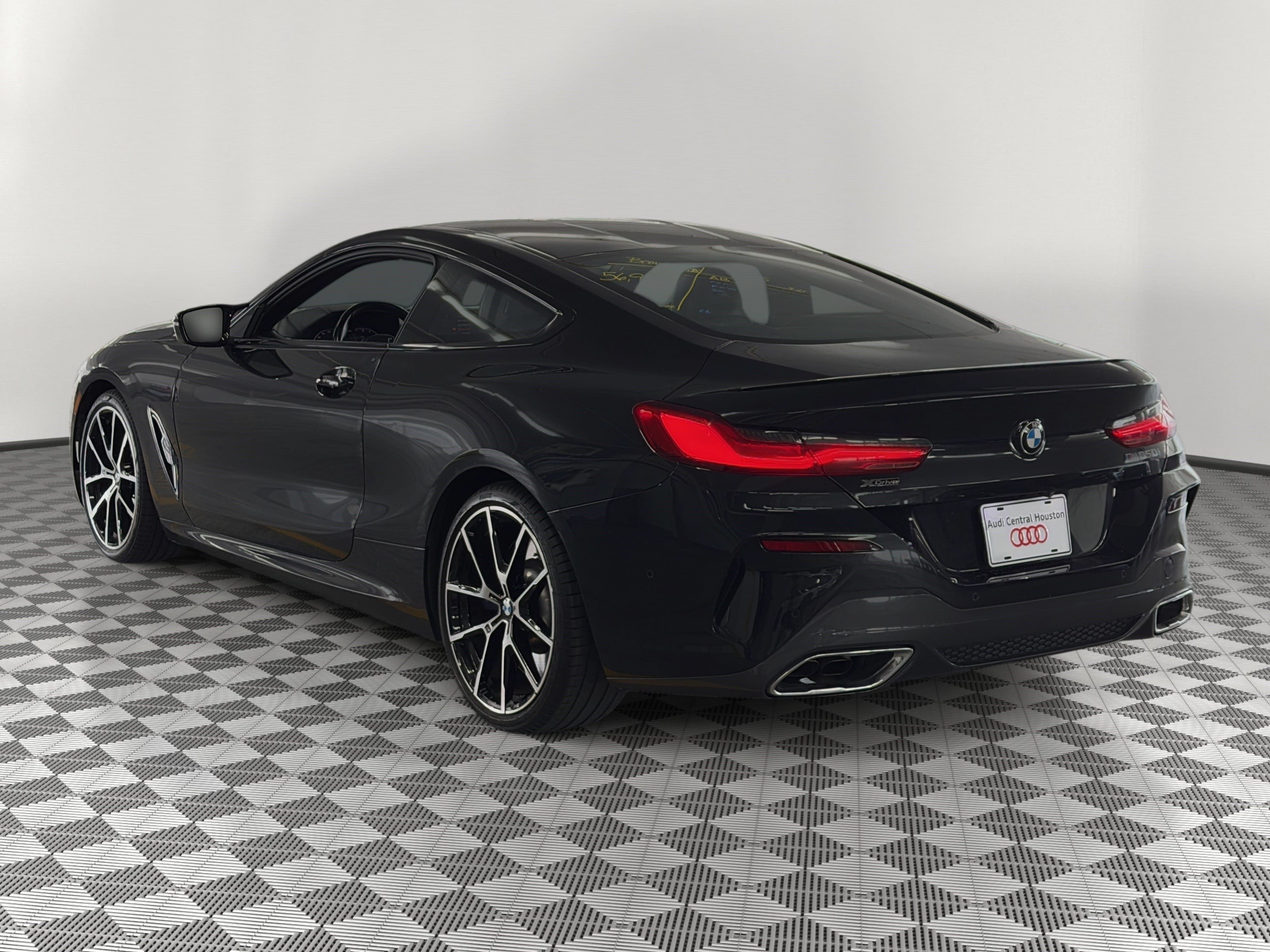 Used 2023 BMW M850i xDrive Coupe w/ Driving Assistance Package AWD/4WD image 3