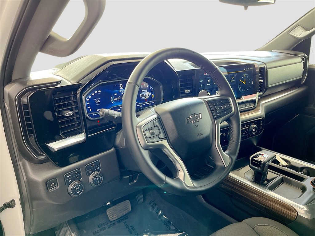 Used 2025 Chevrolet Silverado 1500 LT Trail Boss w/ Protection Package image 9