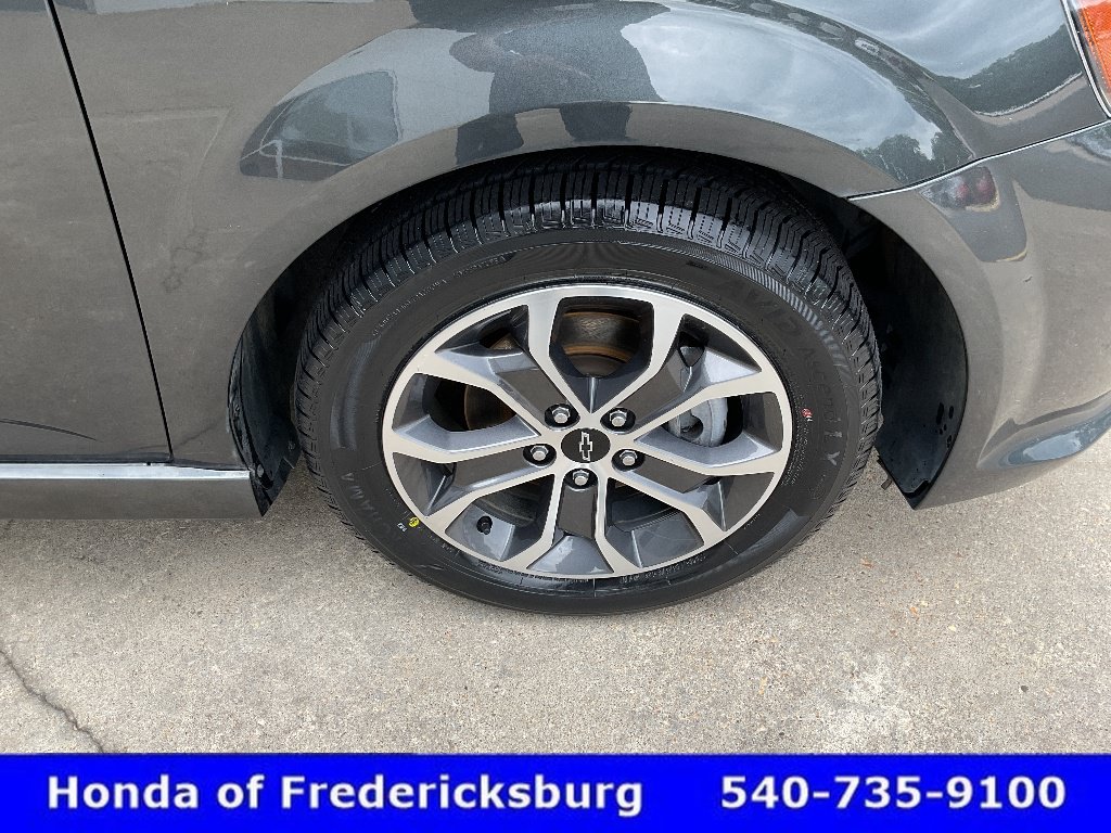 Used 2020 Chevrolet Sonic LT w/ Convenience Package FWD image 13