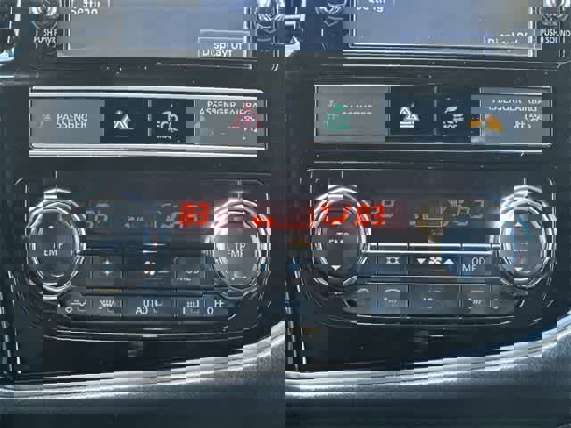 Used 2019 Mitsubishi Outlander ES image 12