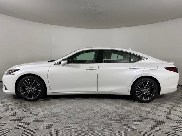 Certified 2025 Lexus ES 300h w/ Premium Package FWD image 3