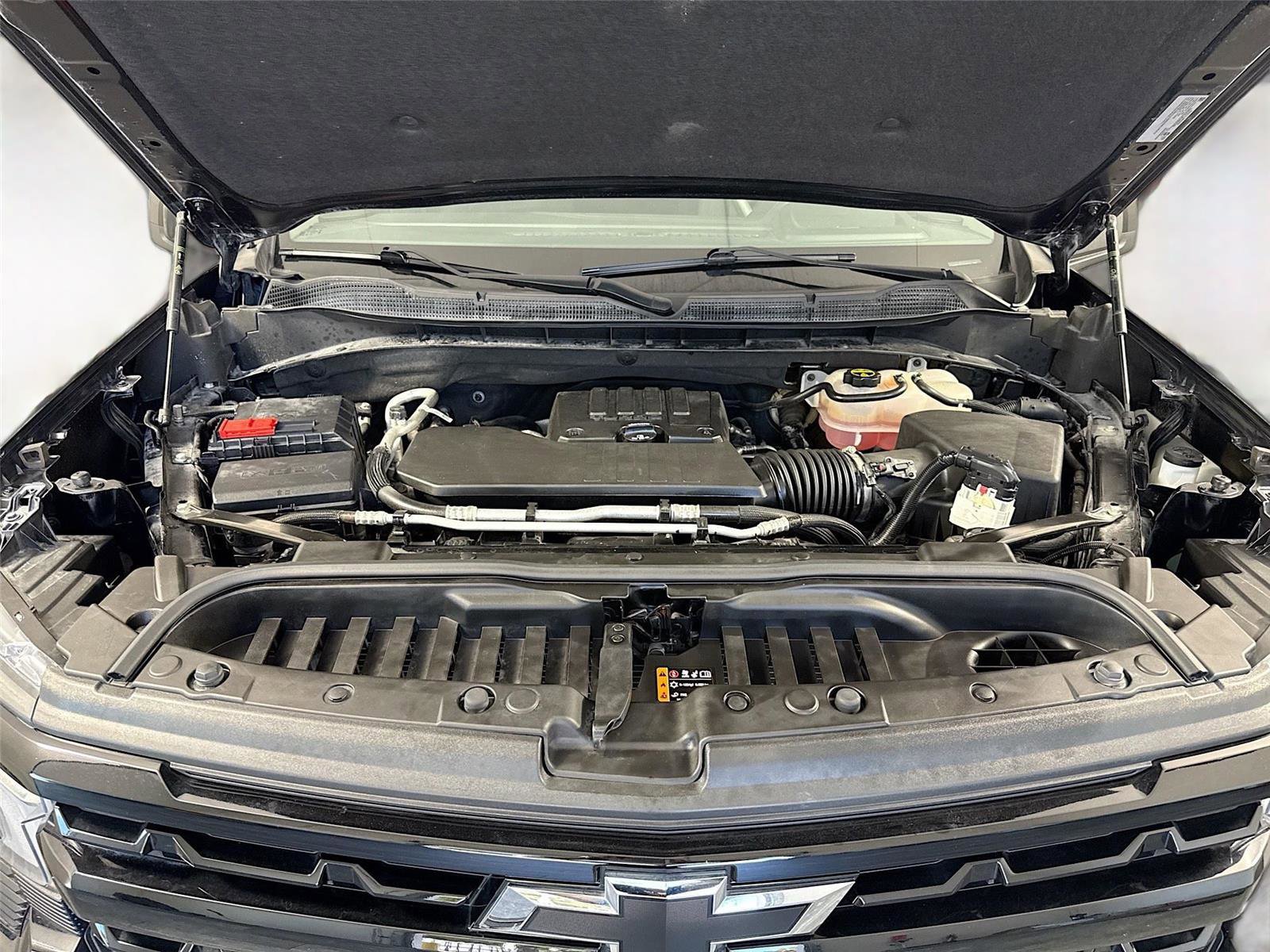 Used 2024 Chevrolet Silverado 1500 LT Trail Boss AWD/4WD image 26