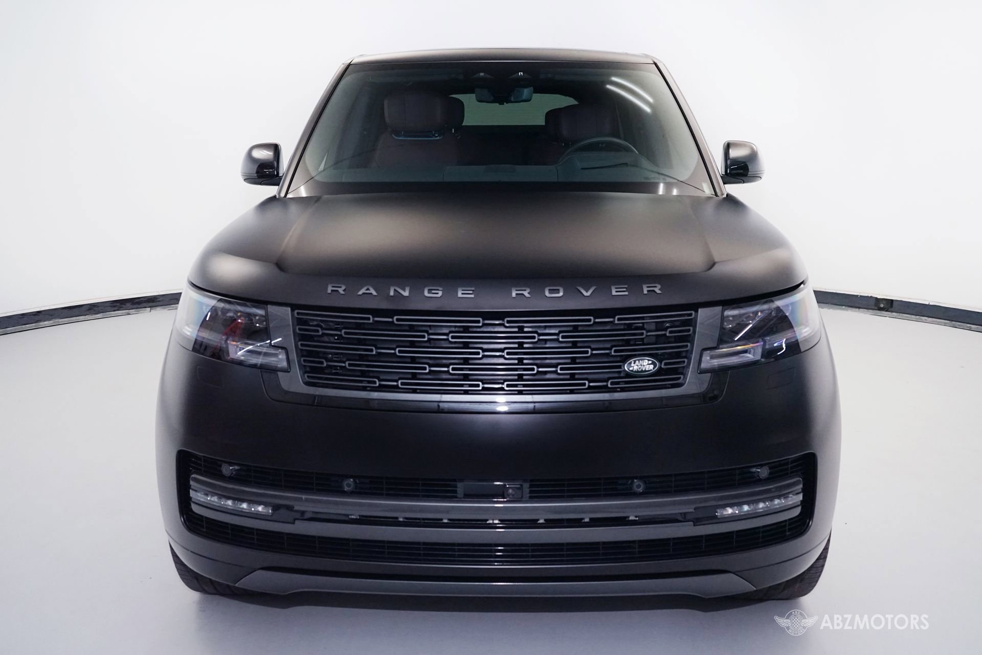 Used 2026 Land Rover Range Rover Long Wheelbase Autobiography AWD/4WD image 3