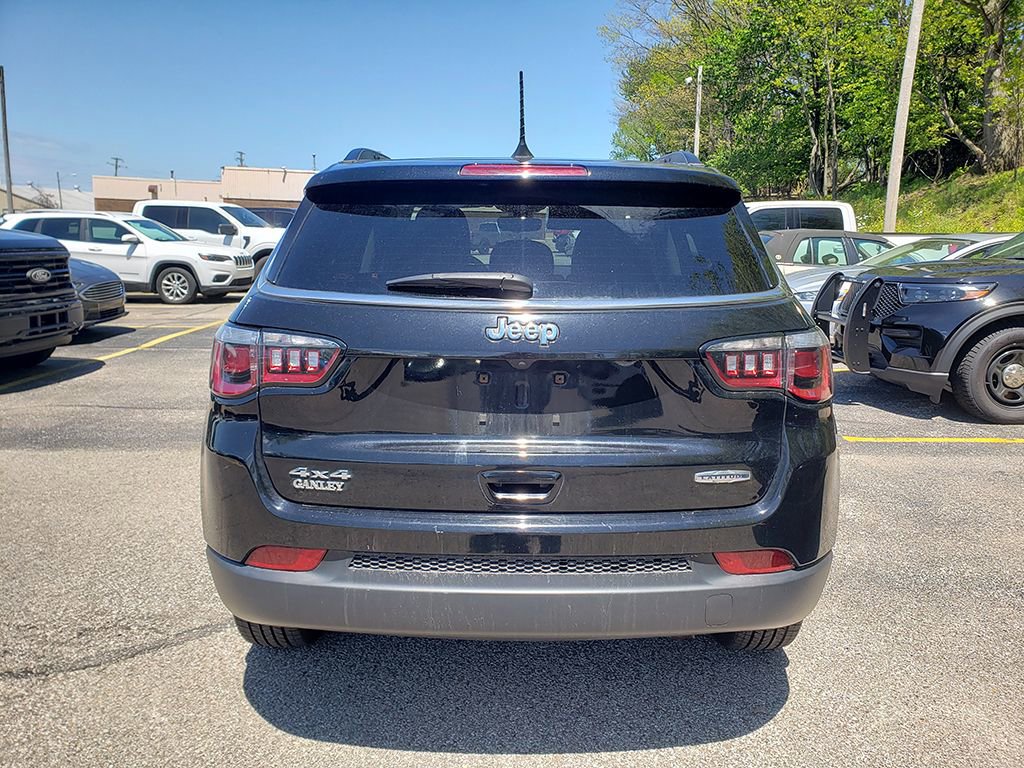 Used 2019 Jeep Compass Latitude w/ Cold Weather Group AWD/4WD image 4