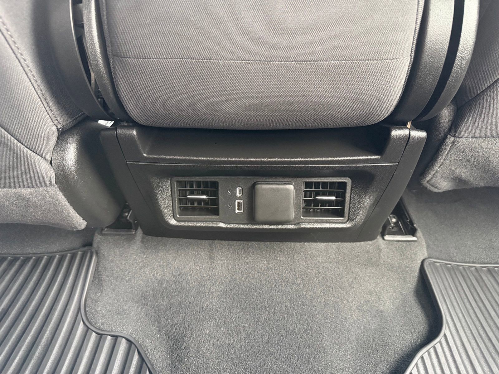 Used 2024 GMC Sierra 1500 Elevation image 34