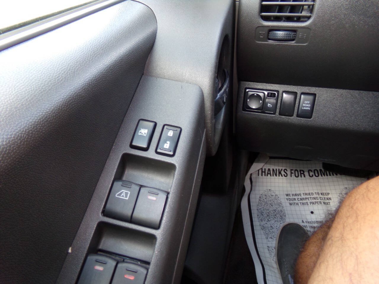 Used 2013 Nissan Xterra S AWD/4WD image 56