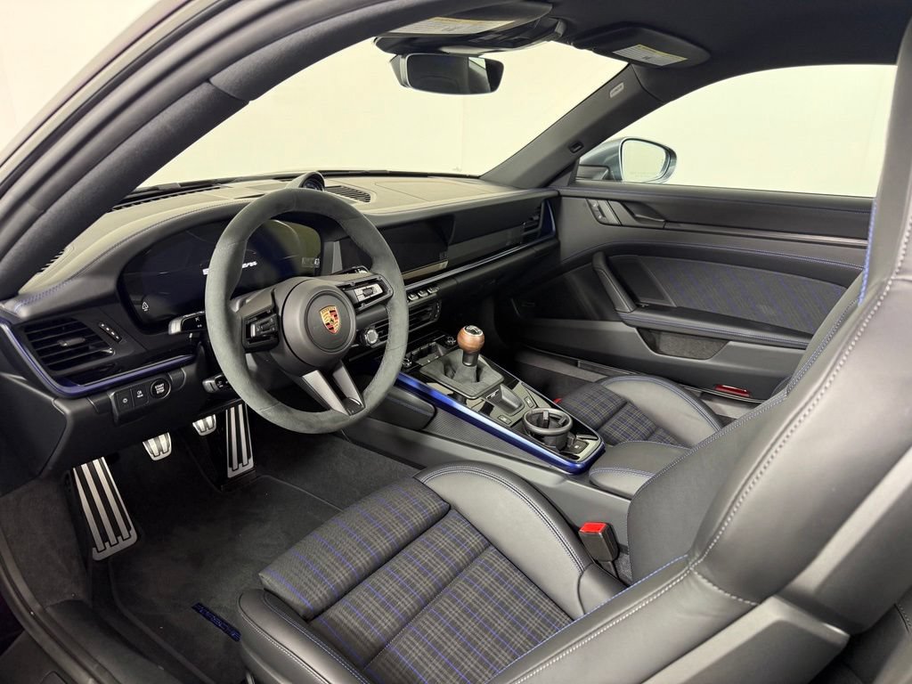 Certified 2026 Porsche 911 Carrera T RWD image 4