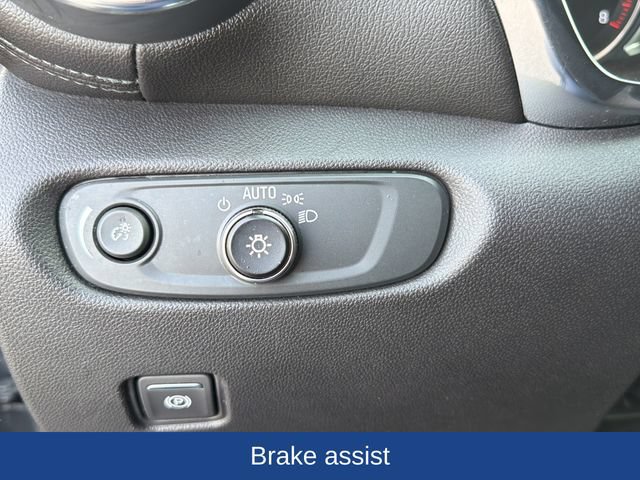 Used 2022 Chevrolet Blazer LT FWD image 13