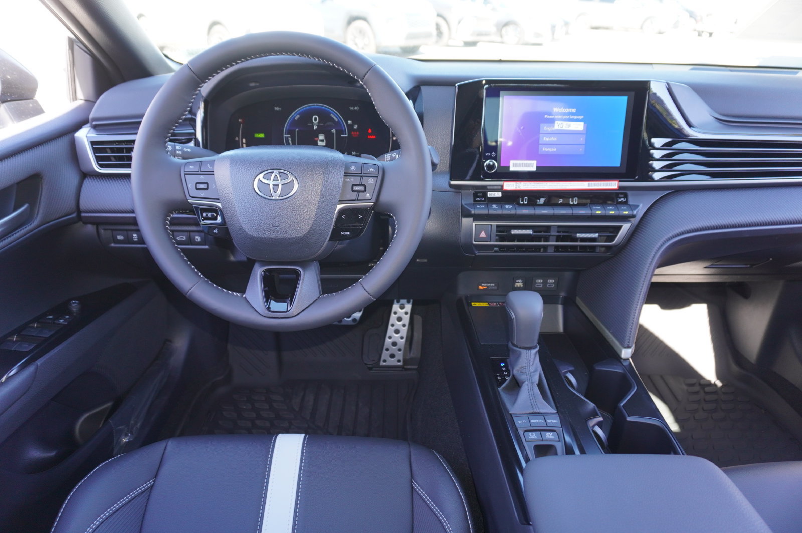 Used 2026 Toyota Camry SE FWD image 10