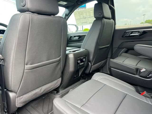New 2026 Chevrolet Suburban LT w/ Comfort Package AWD/4WD image 35