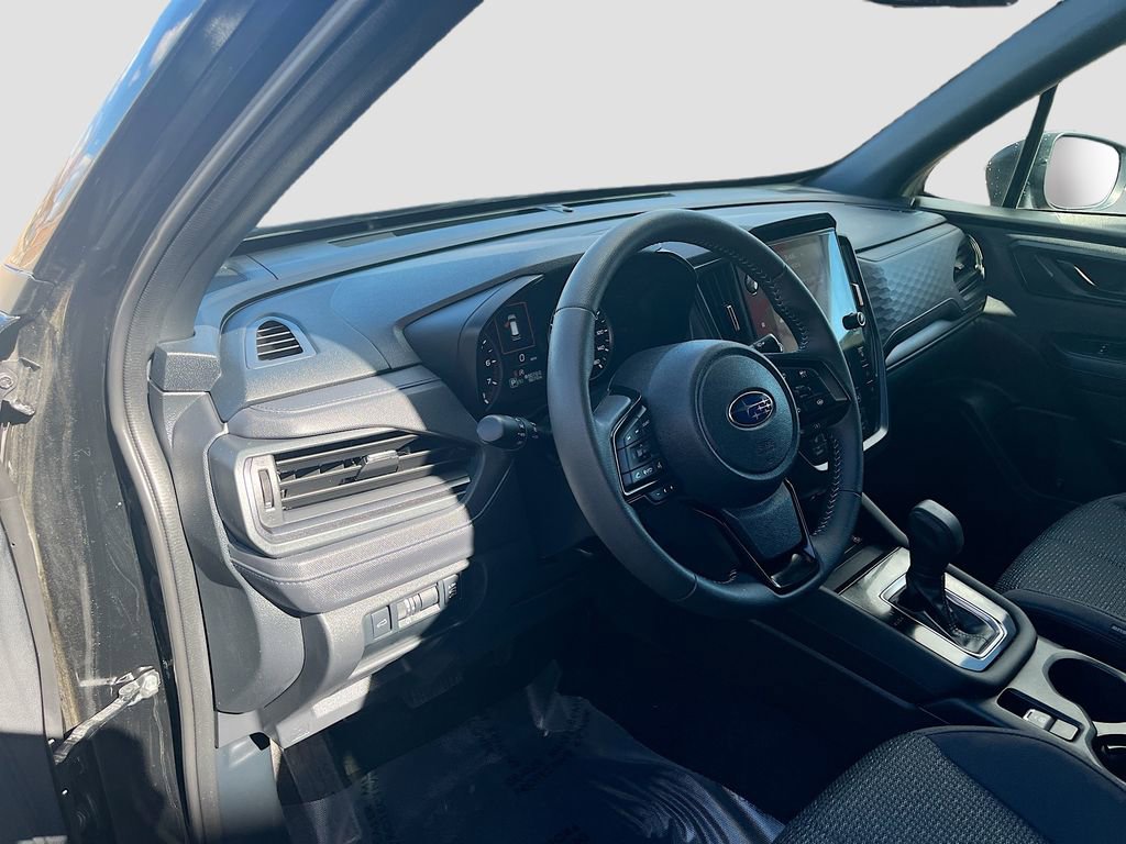 Used 2025 Subaru Forester Premium w/ Convenience Package #1 image 9