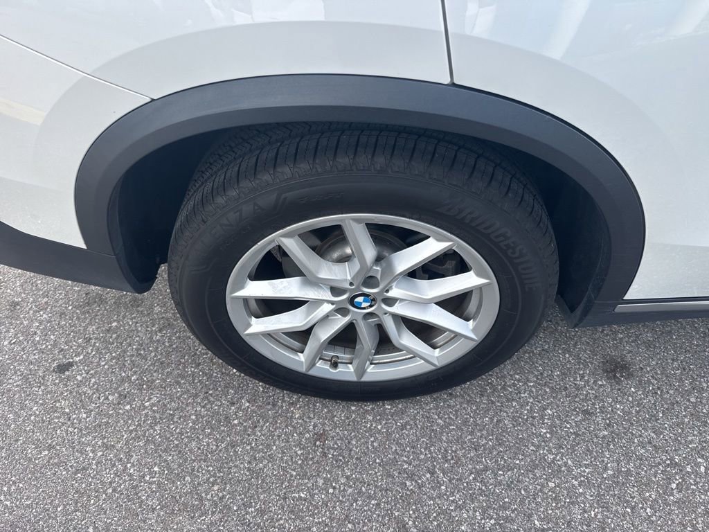 Used 2019 BMW X5 xDrive40i w/ Luxury Seating Package image 9