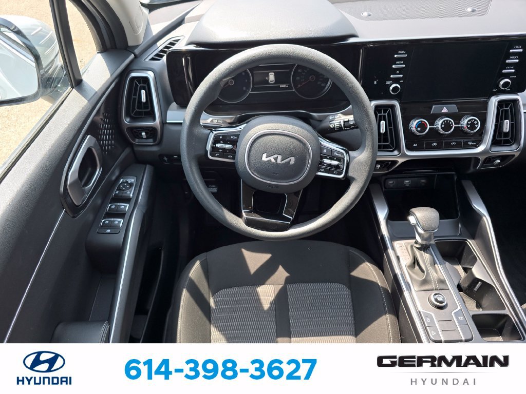 Used 2022 Kia Sorento LX FWD image 17