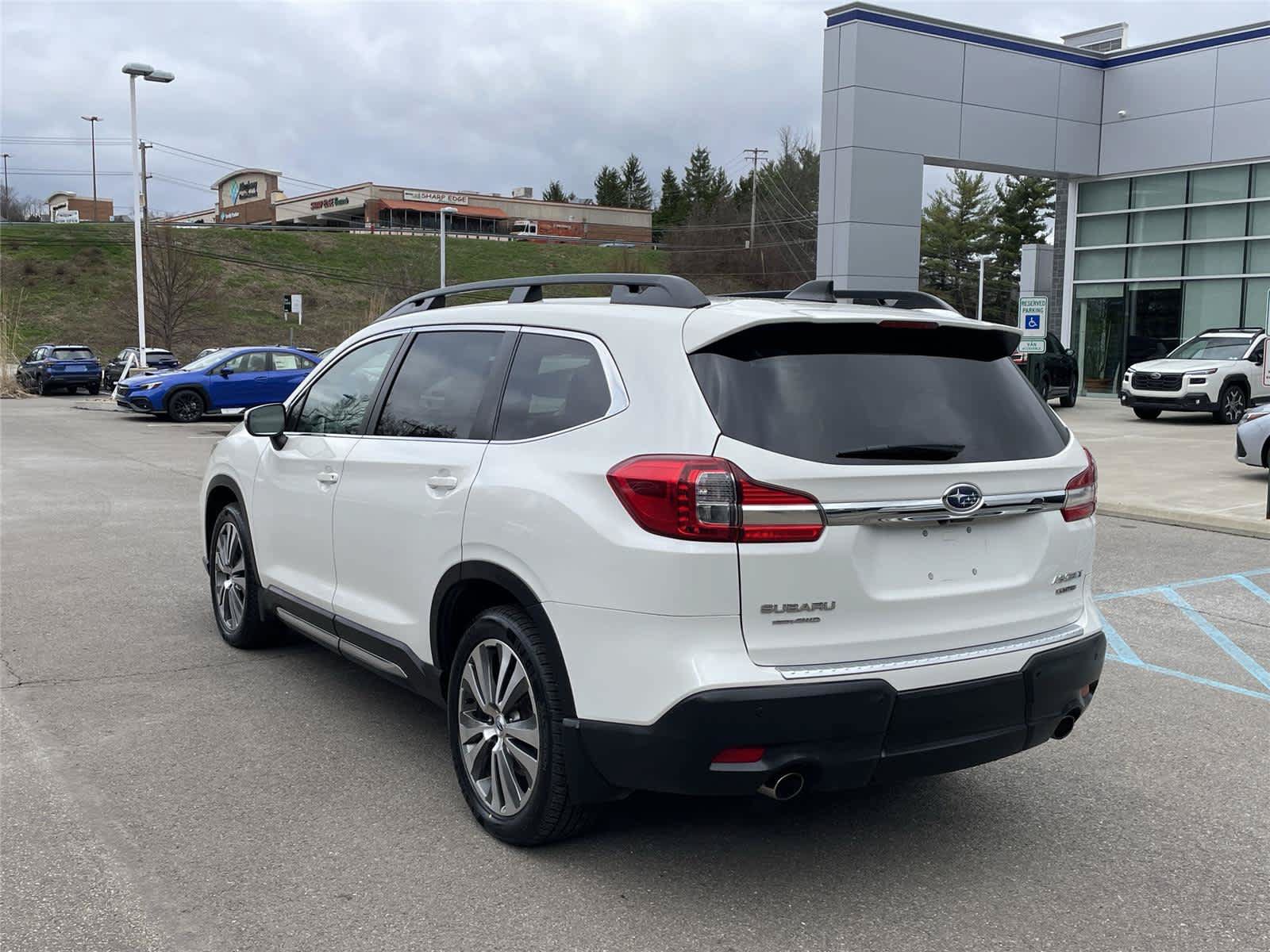 Used 2020 Subaru Ascent Limited w/ Popular Package #2A AWD/4WD image 3