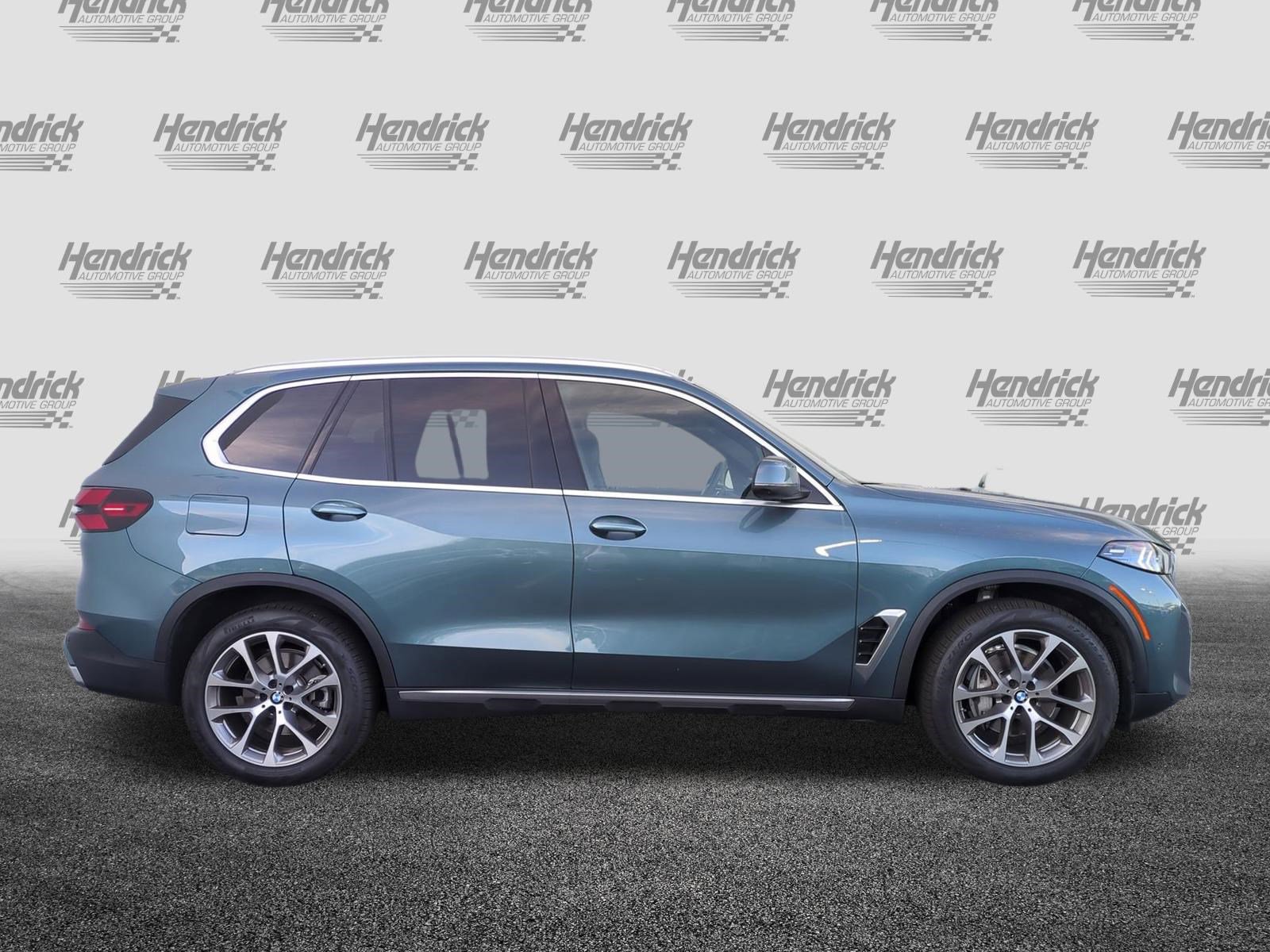 Used 2026 BMW X5 sDrive40i image 11