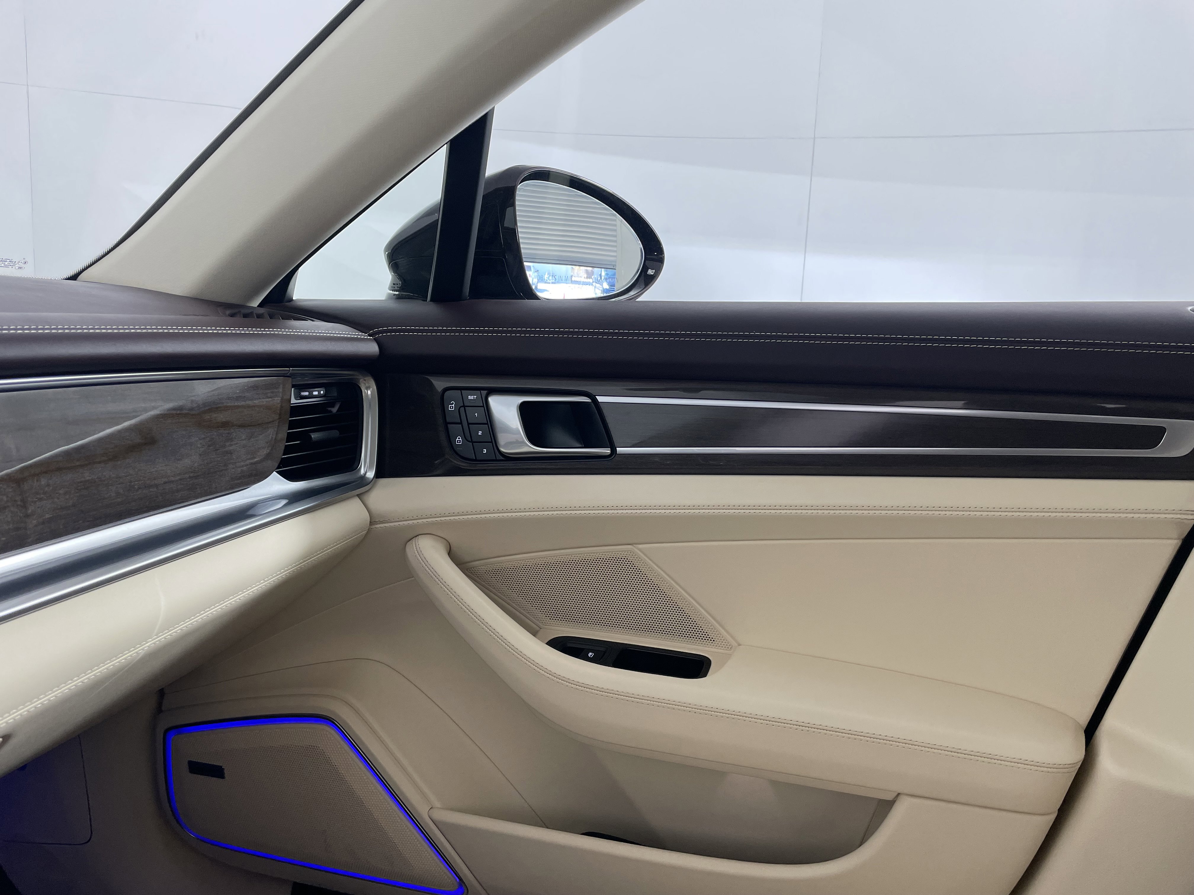 Certified 2023 Porsche Panamera 4 Platinum Edition w/ Assistance Package image 14