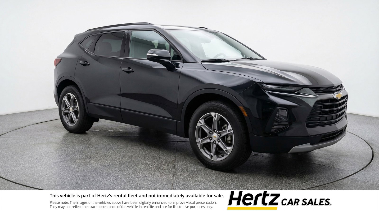 Used 2025 Chevrolet Blazer LT image 1