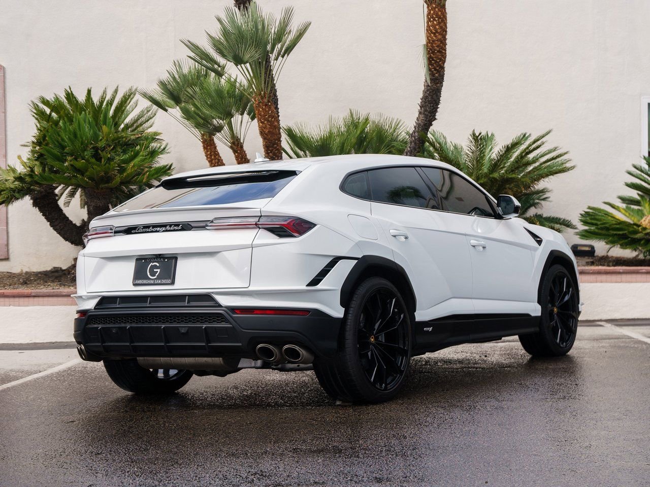 Used 2023 Lamborghini Urus S image 3