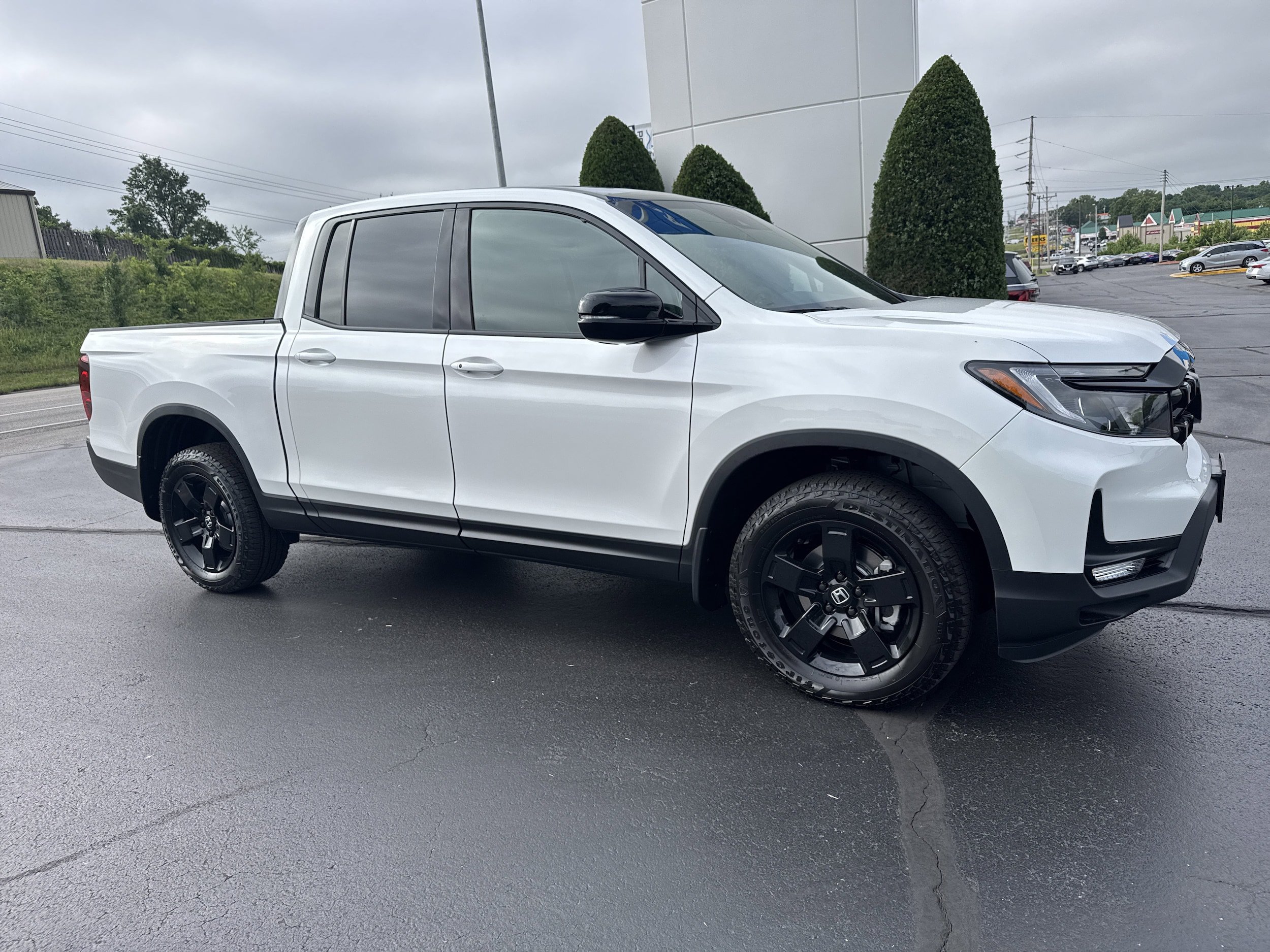 New 2026 Honda Ridgeline Black Edition image 1