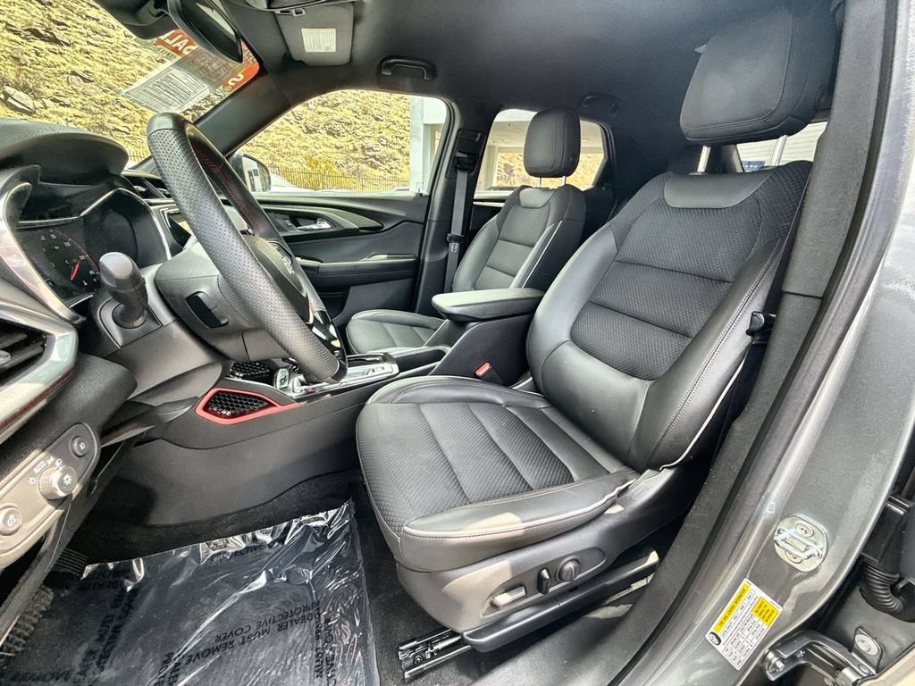 Used 2023 Chevrolet TrailBlazer RS w/ Convenience Package FWD image 10