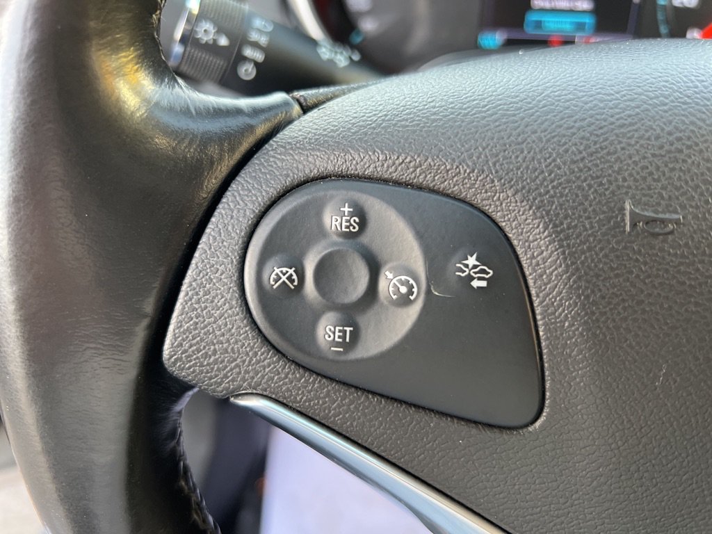 Used 2017 Chevrolet Impala LT FWD image 11