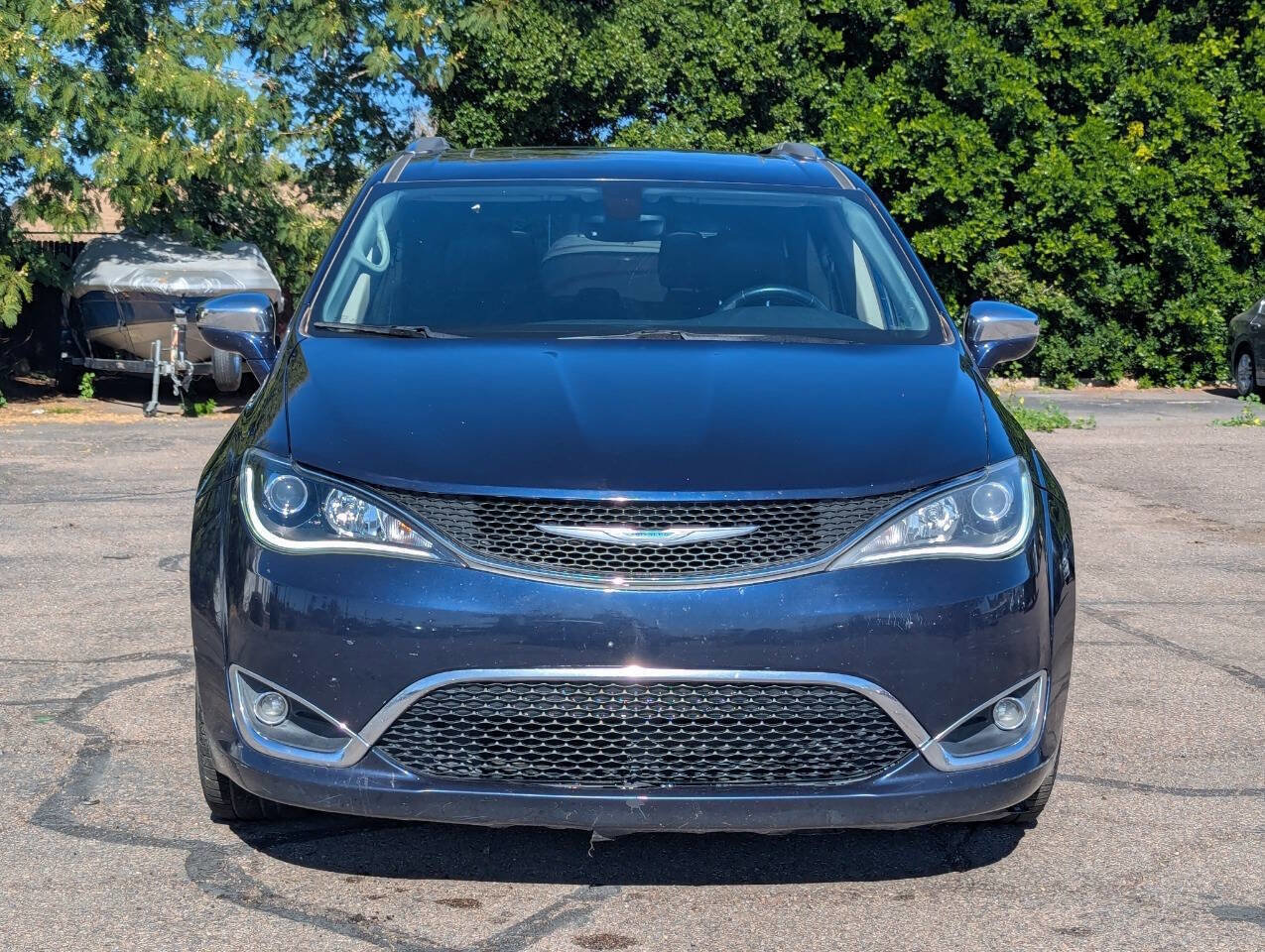 Used 2018 Chrysler Pacifica Limited image 8