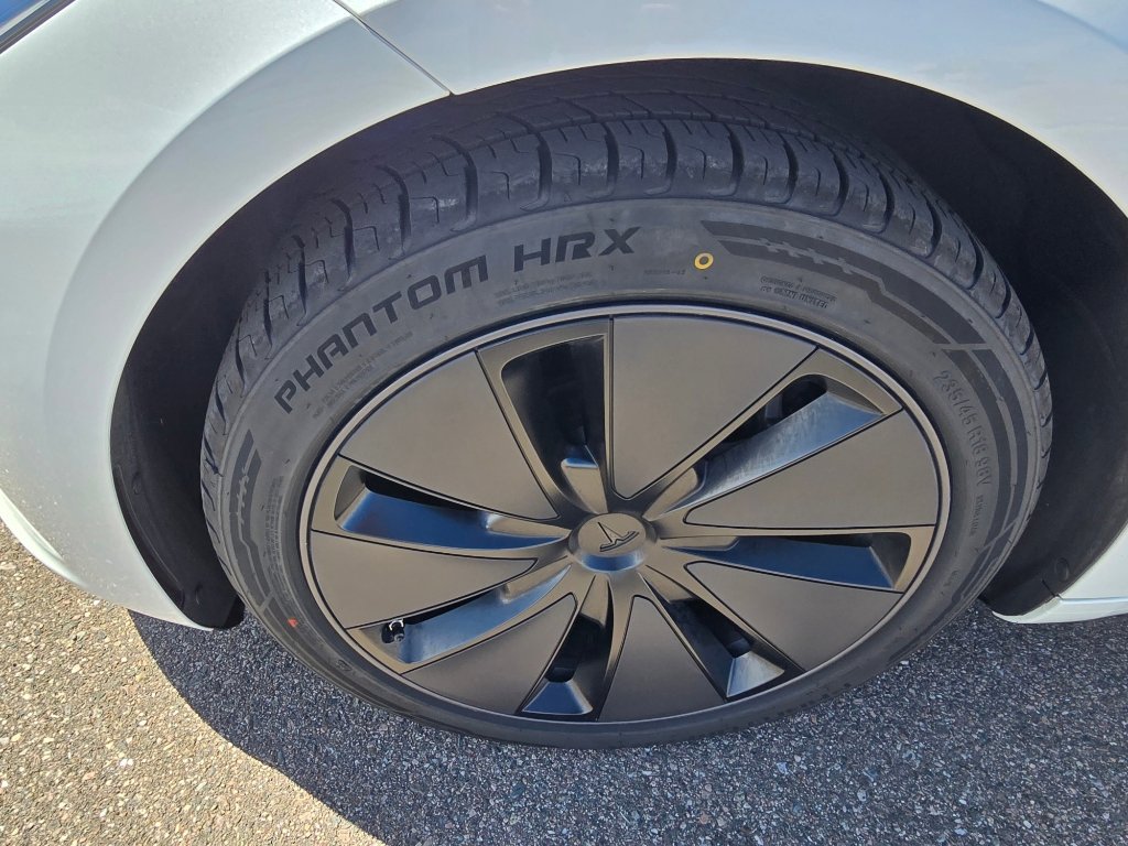 Used 2024 Tesla Model 3 Long Range image 9