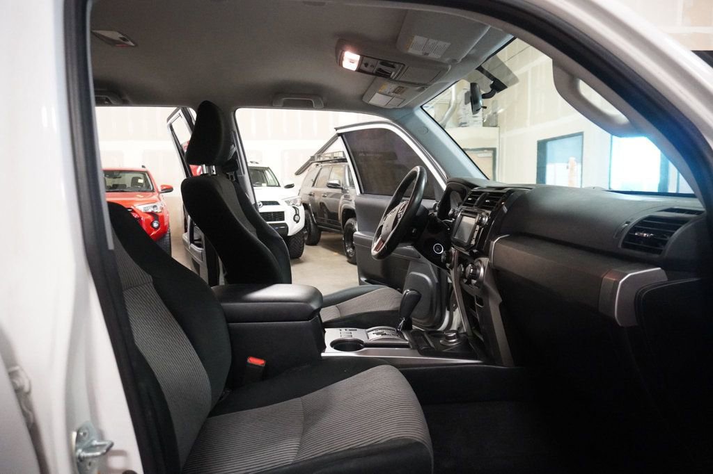 Used 2019 Toyota 4Runner SR5 Premium image 6