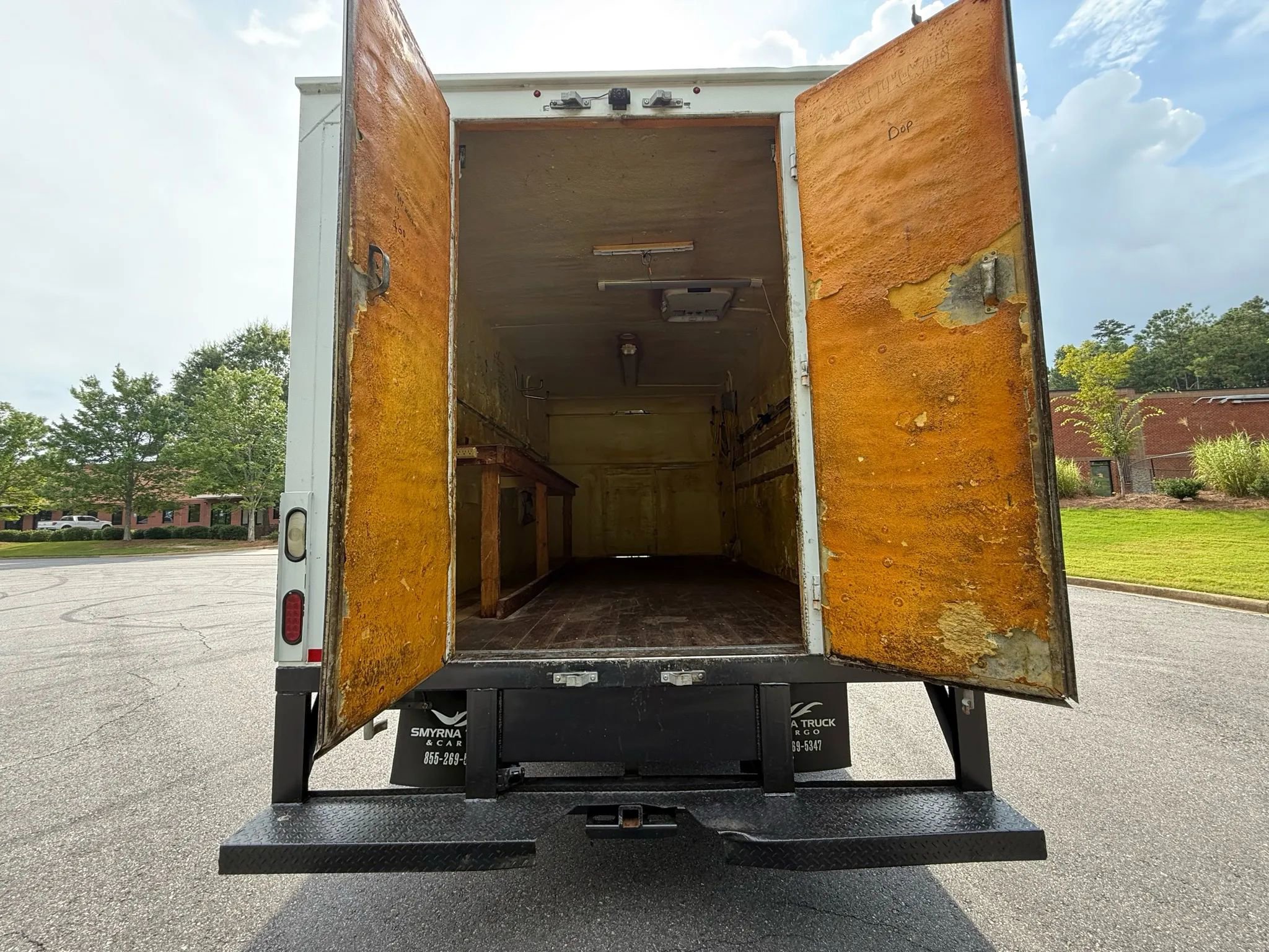 Used 2015 Ford E-350 and Econoline 350 Super Duty image 20