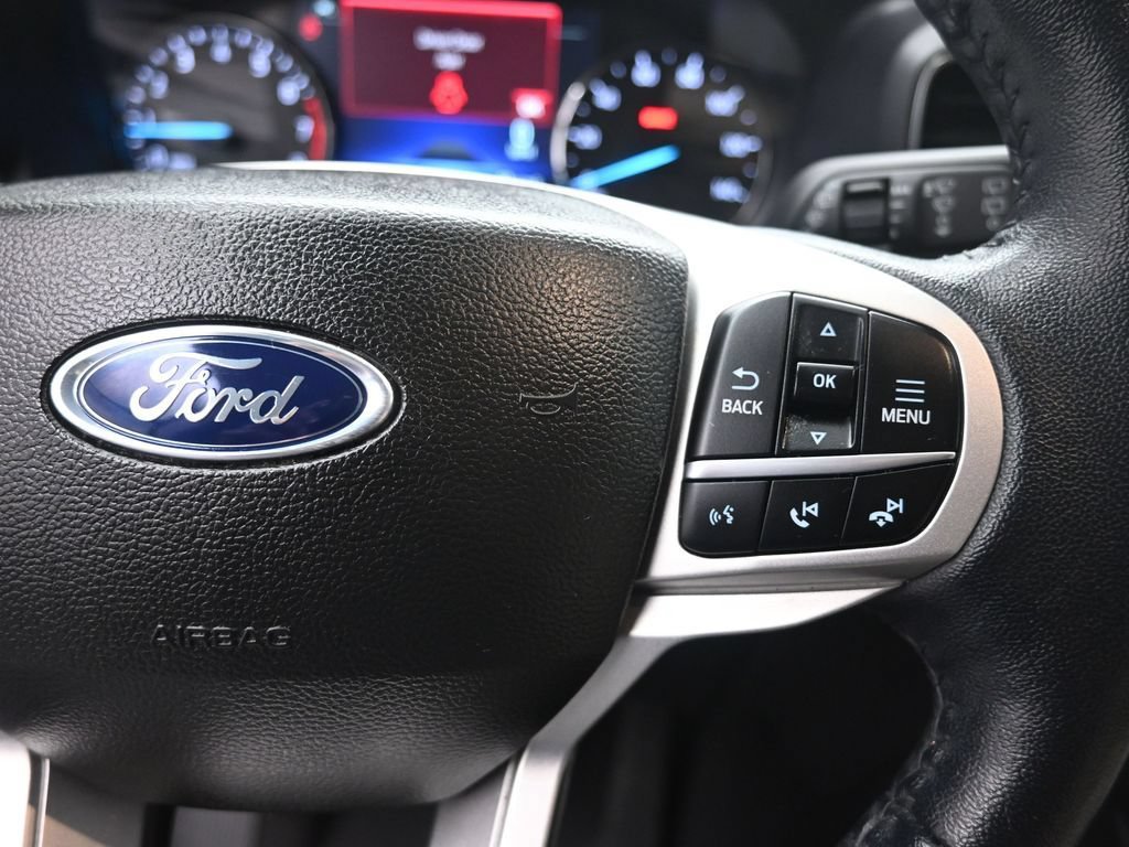 Used 2023 Ford Explorer XLT w/ Equipment Group 202A RWD image 14