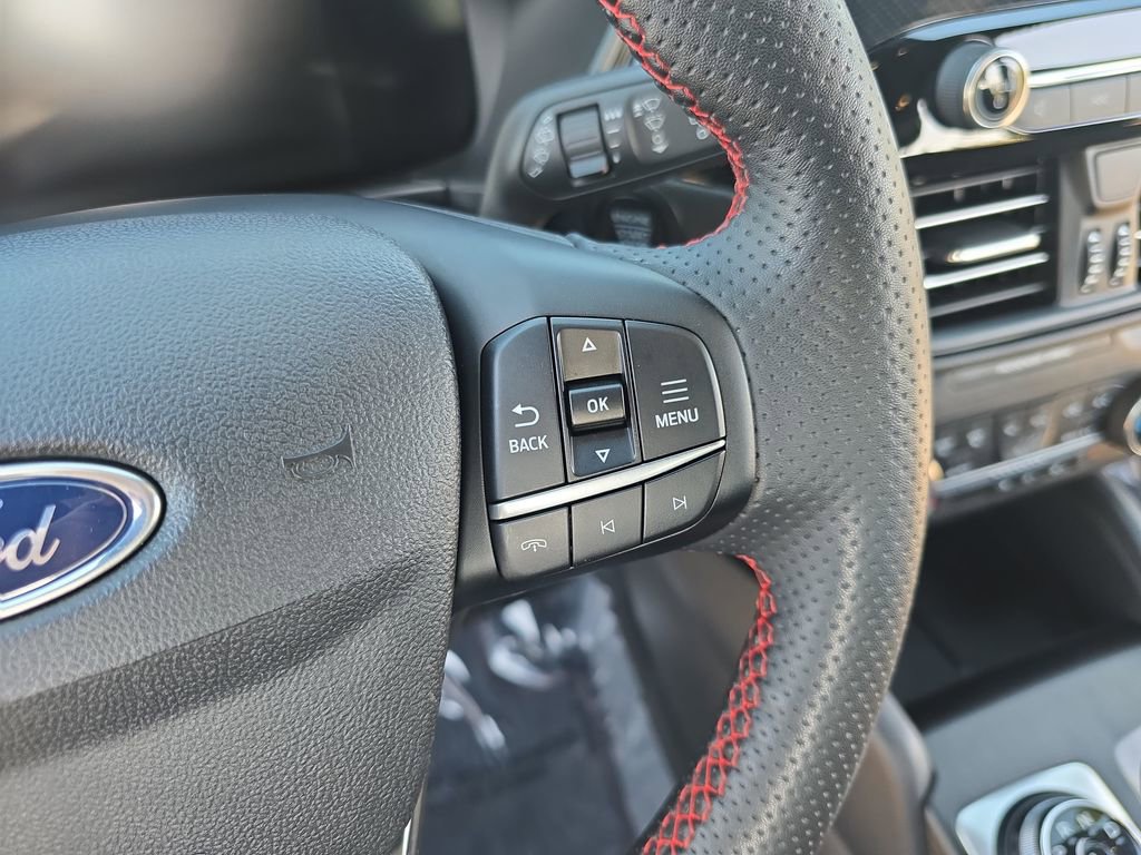 Used 2023 Ford Escape ST-Line AWD/4WD image 18