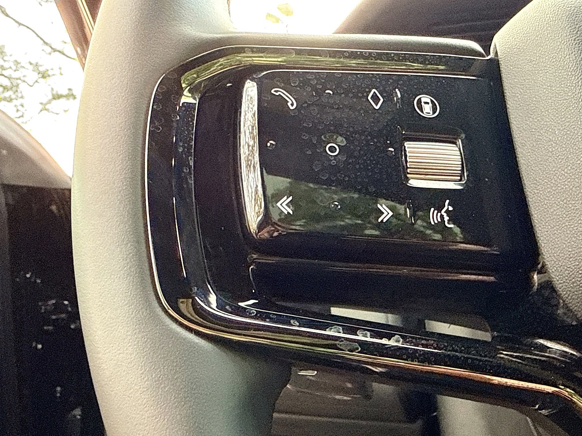 Used 2026 Land Rover Range Rover Evoque S image 36