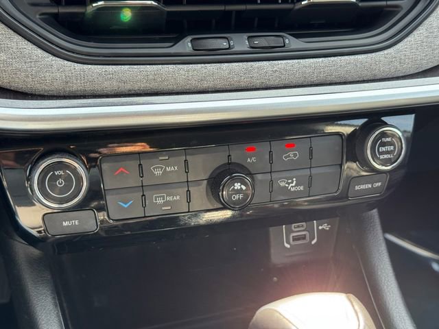 Used 2022 Jeep Compass Latitude image 14