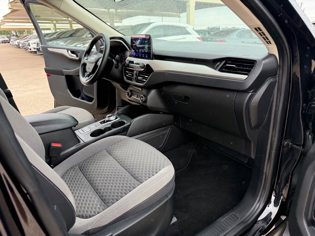 Used 2020 Ford Escape SE FWD image 13