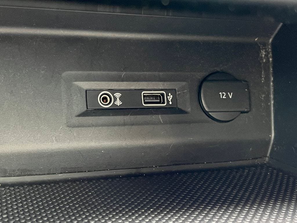 Used 2018 Volkswagen Atlas SEL AWD/4WD image 33