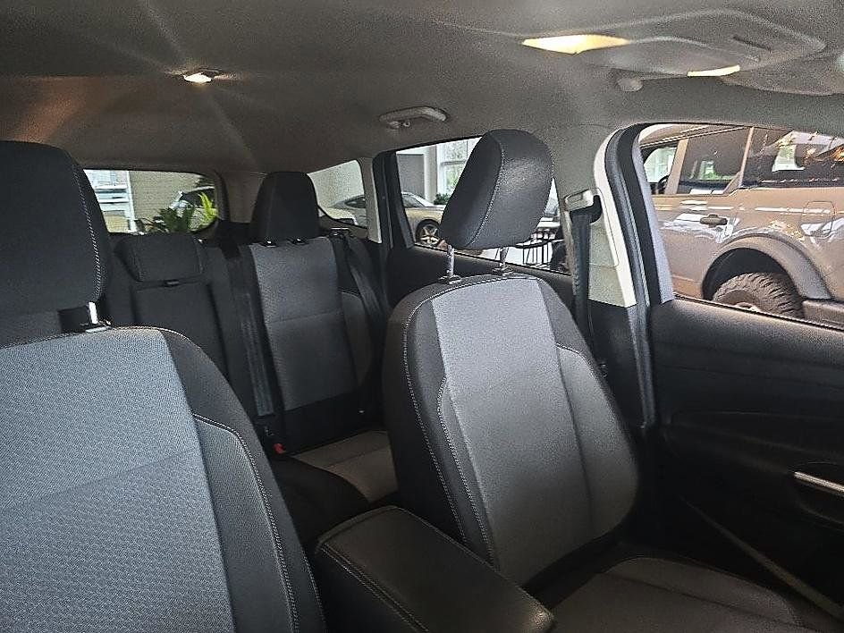 Used 2018 Ford Escape SE w/ Ford Safe & Smart Package AWD/4WD image 36
